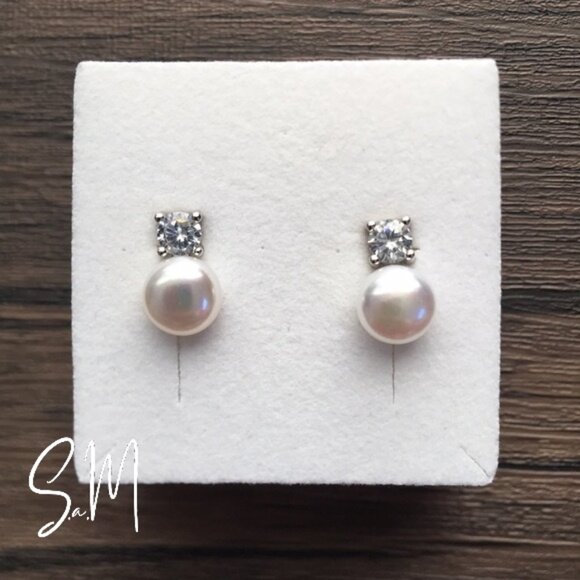 Lido Pearls & Gemstones Jewelry - New in Box! Lido Lovely Soft Pearl & CZ Earrings!